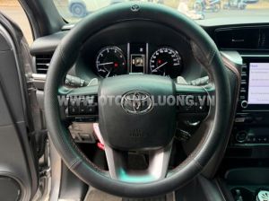 Xe Toyota Fortuner Legender 2.4L 4x2 AT 2022