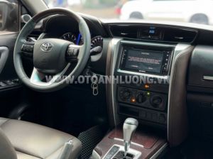 Xe Toyota Fortuner 2.4G 4x2 AT 2019
