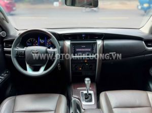 Xe Toyota Fortuner 2.4G 4x2 AT 2019