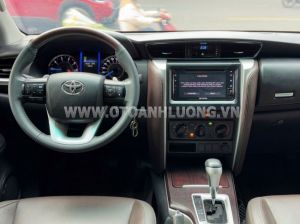 Xe Toyota Fortuner 2.4G 4x2 AT 2019