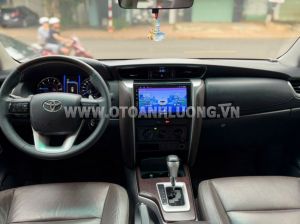 Xe Toyota Fortuner 2.4G 4x2 AT 2019