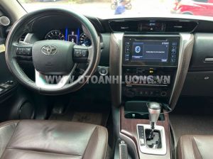 Xe Toyota Fortuner 2.7V 4x4 AT 2017