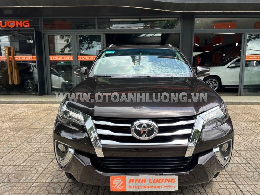 Toyota Fortuner 2.7V 4x4 AT