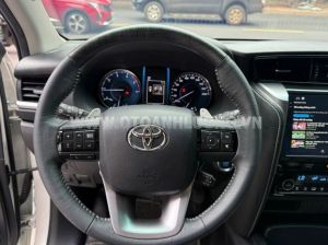 Xe Toyota Fortuner 2.4G 4x2 AT 2020