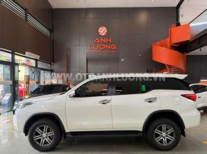 Xe Toyota Fortuner 2.4G 4x2 AT 2020