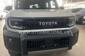 Toyota Land Cruiser FJ 2.7L AT 4WD