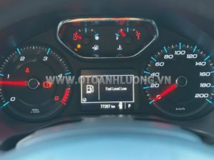 Xe Chevrolet Colorado High Country 2.5L 4x4 AT 2018