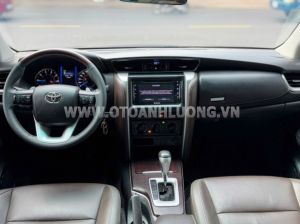 Xe Toyota Fortuner 2.4G 4x2 AT 2019