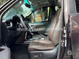Xe Toyota Fortuner 2.4G 4x2 AT 2019