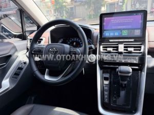 Xe Toyota Innova Cross HEV 2.0 CVT 2025
