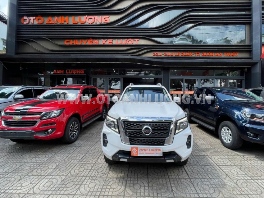 Nissan Navara VL 2.3 AT 4WD Cao cấp