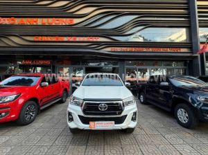 Xe Toyota Hilux 2.8G 4x4 AT 2019
