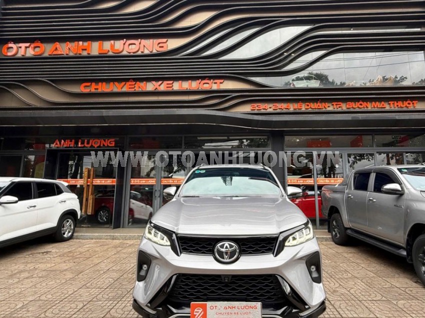 Toyota Fortuner Legender 2.4L 4x2 AT
