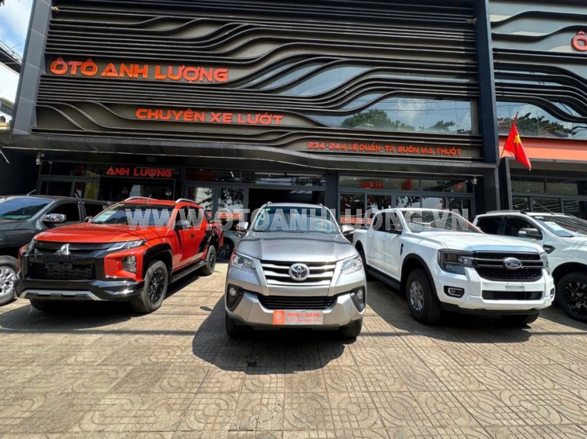 Toyota Fortuner 2.4G 4x2 MT