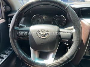 Xe Toyota Fortuner 2.4G 4x2 MT 2017