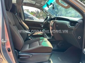 Xe Toyota Fortuner 2.4G 4x2 MT 2017