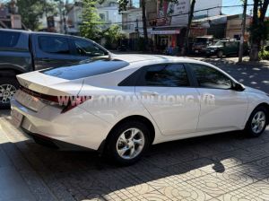 Xe Hyundai Elantra 1.6 AT Tiêu chuẩn 2022