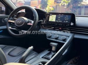 Xe Hyundai Elantra 1.6 AT Tiêu chuẩn 2022